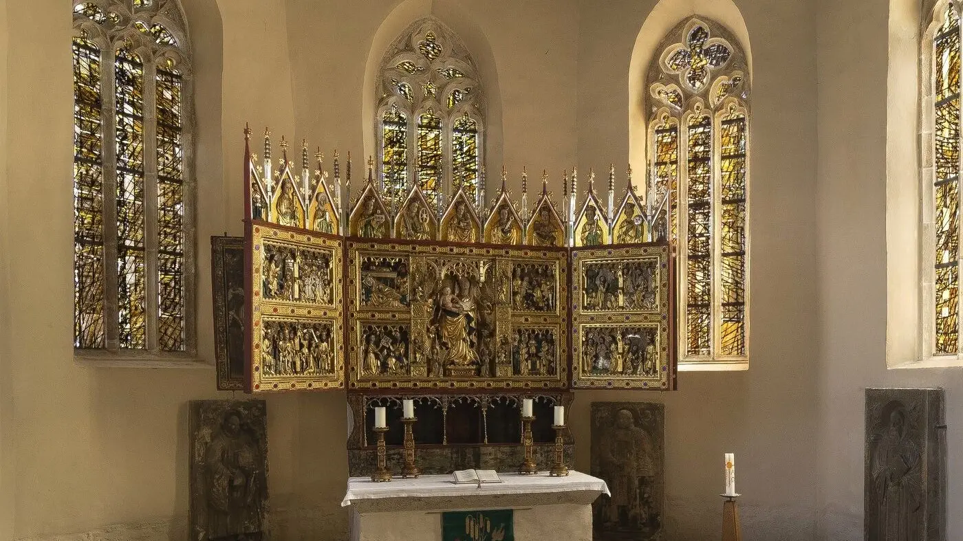 Marienaltar mit Fenstern von Günter Grohs in St. Johannis Wernigrode (Foto: Frank Bilda)